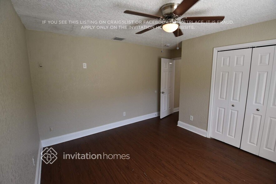 Building Photo - 3261 NW 108th Dr
