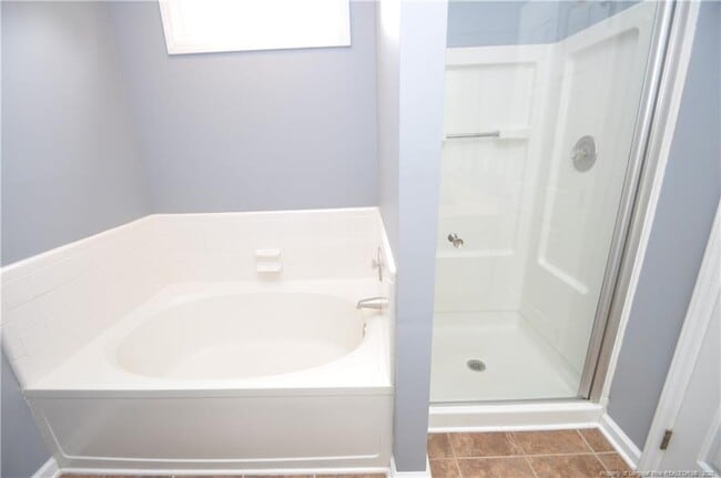 Building Photo - 109 Wood Valley Ct