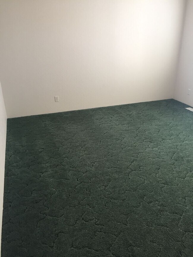 Building Photo - 3-Bed, 2-Bath Single-Family Home in Driggs