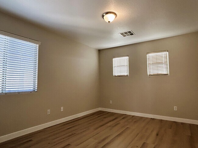 Building Photo - 6084 Villa Trieste Ct