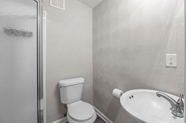 Building Photo - Now Available for Rent in Norfolk!