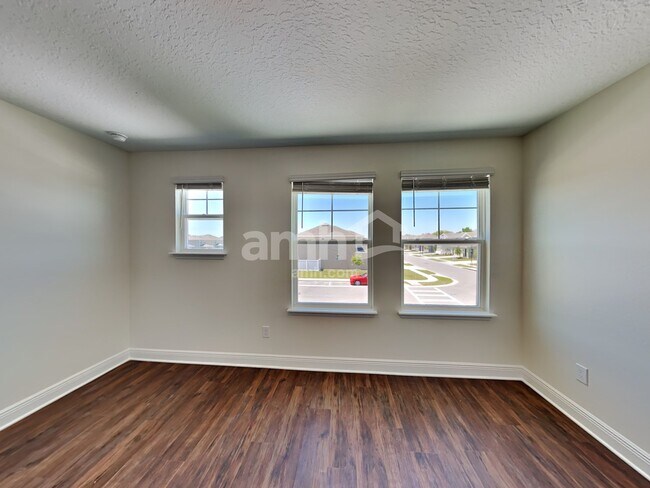 Building Photo - 854 Heavenly Dr