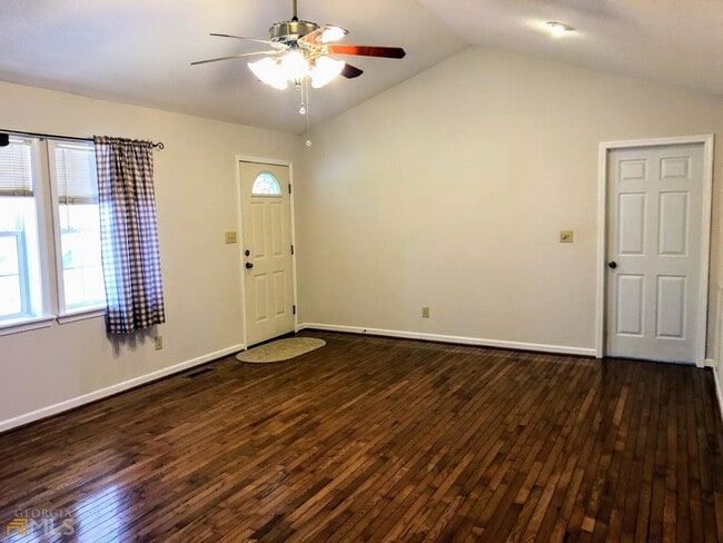 Building Photo - 363 Goose Creek Ln