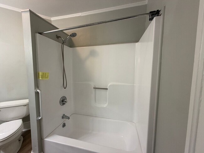 Building Photo - Statesville Downtown - 1BD / 1BA