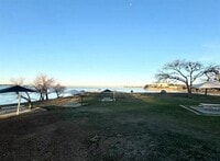 Building Photo - 1705 Chris Craft Dr