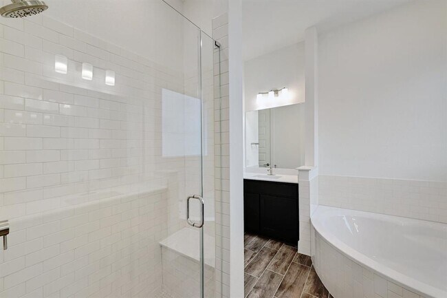 Building Photo - 206 Olivia Dr
