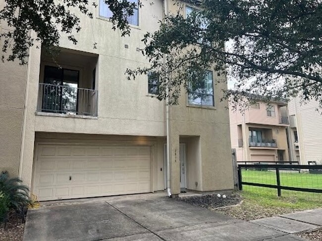 Building Photo - 2816 Rusk St