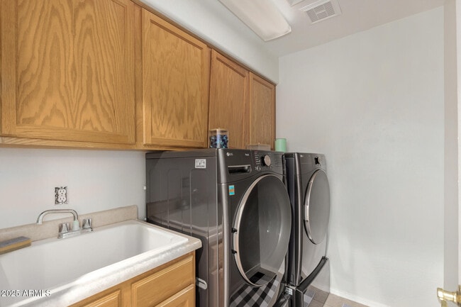 Building Photo - 4550 E Bent Tree Dr