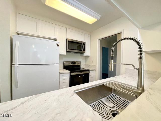 Building Photo - 248 E Surfside Dr