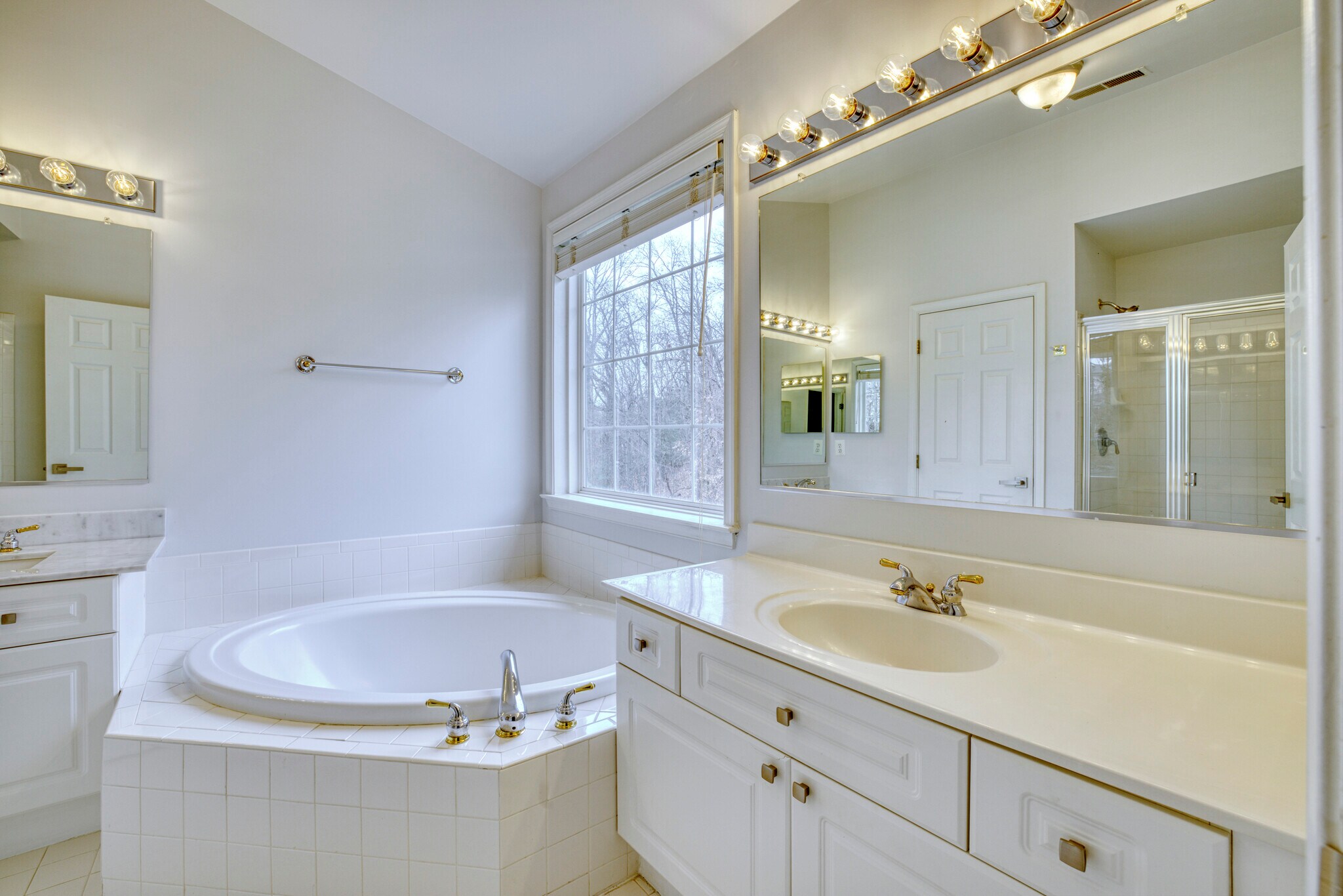 Building Photo - 5742 Governors Pond Cir