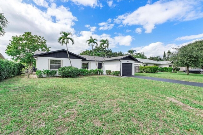 Building Photo - 2416 NW 98th Ln