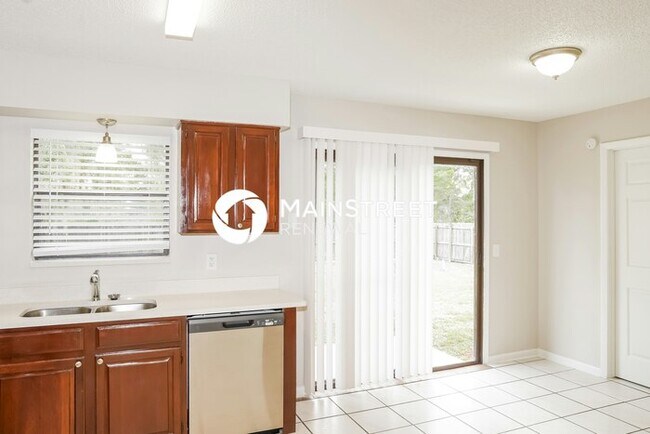 Building Photo - 3 Bedroom Pet-Friendly Home in Palm Bay, FL with Main Street Renewal