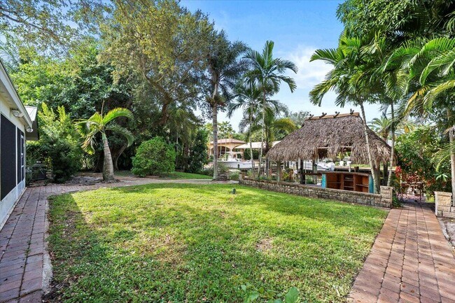 Building Photo - 12831 Shore Dr