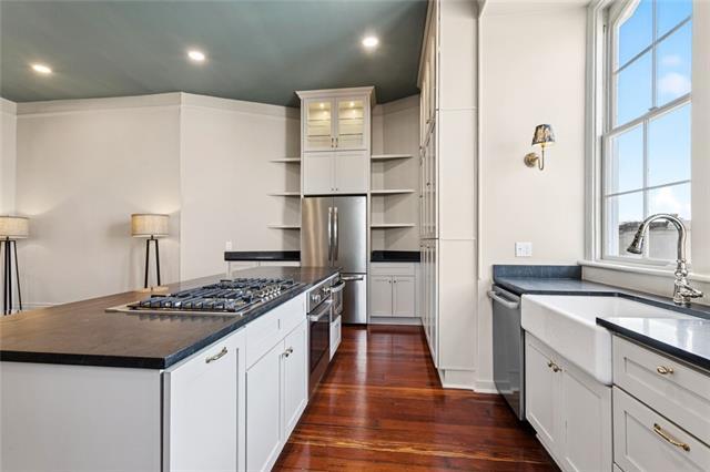 Building Photo - 632 Esplanade Ave