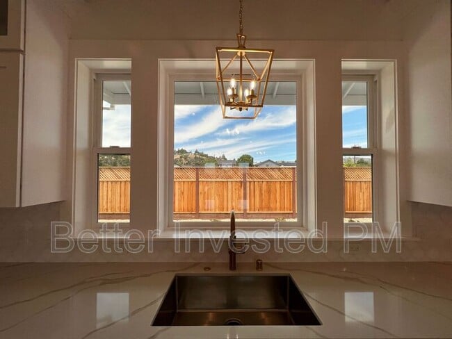 Building Photo - 4579 Lambert Dr