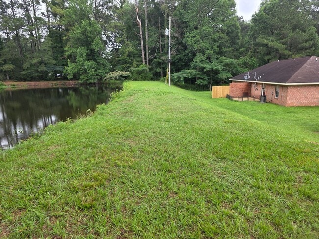 Building Photo - 103 Stanford Cir