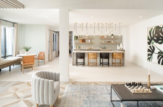 Building Photo - 6850 Foxtail Palm Wy