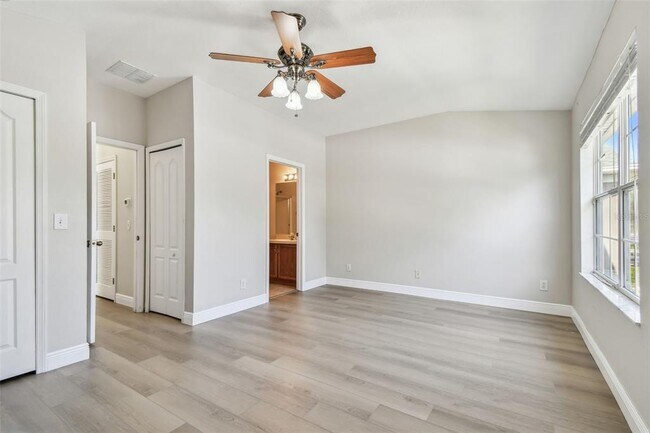 Building Photo - 16227 Swan View Cir