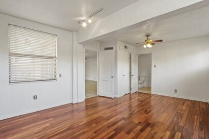 Building Photo - Kern Place- 4 bedrooms, 3 baths and Refrigerated AC.