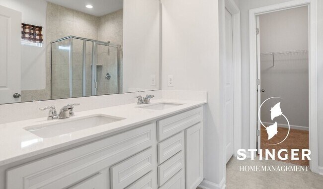 Building Photo - 70 Keowee Ln