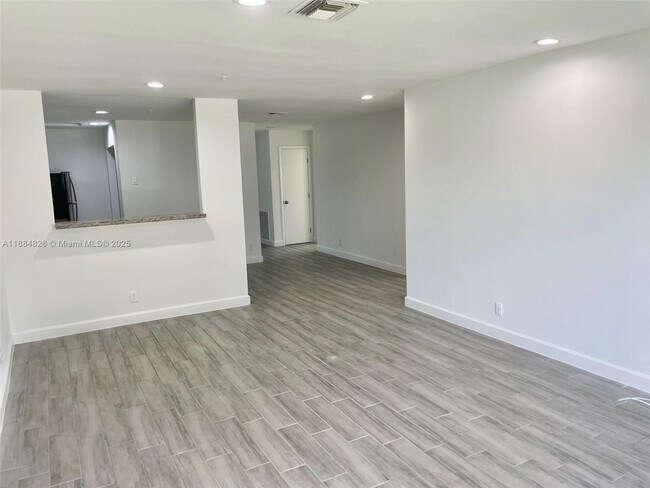 Building Photo - 2770 NW 58th Terrace