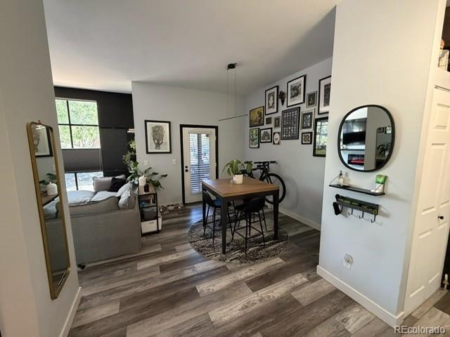 Building Photo - 2403 Glenarm Pl