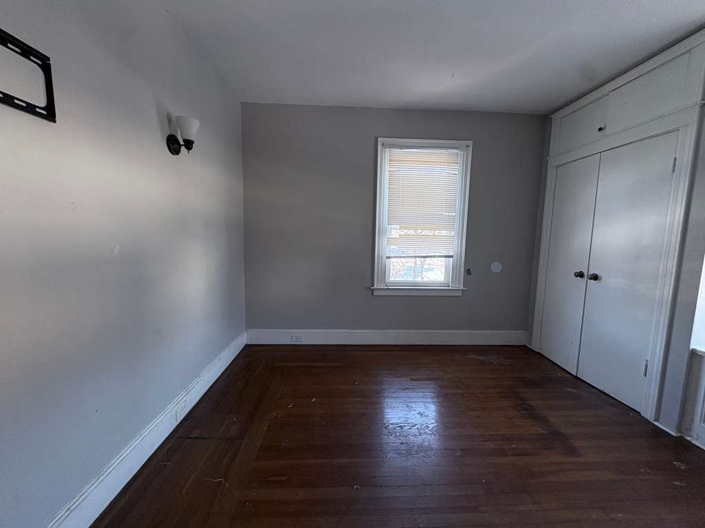 Building Photo - 240 Fountain St