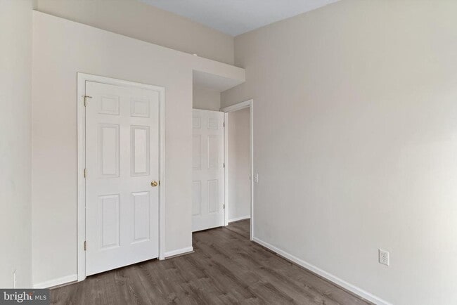 Building Photo - 7115 Strawn Ct