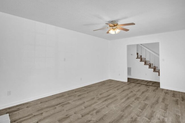 Building Photo - 1404 Coral Ct