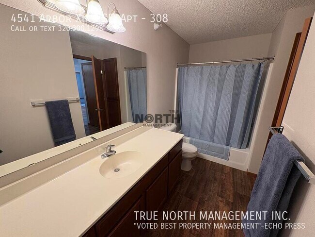 Building Photo - 4541 Arbor Xing SE