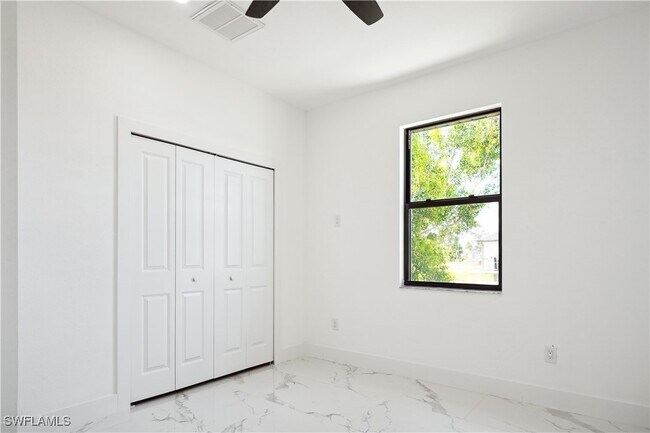 Building Photo - 4309 NW 38th Ave