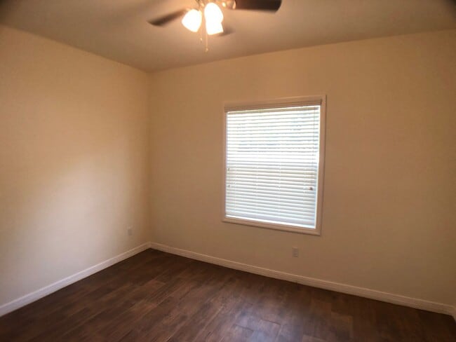 Building Photo - Brand new 3 bedroom 2 bath