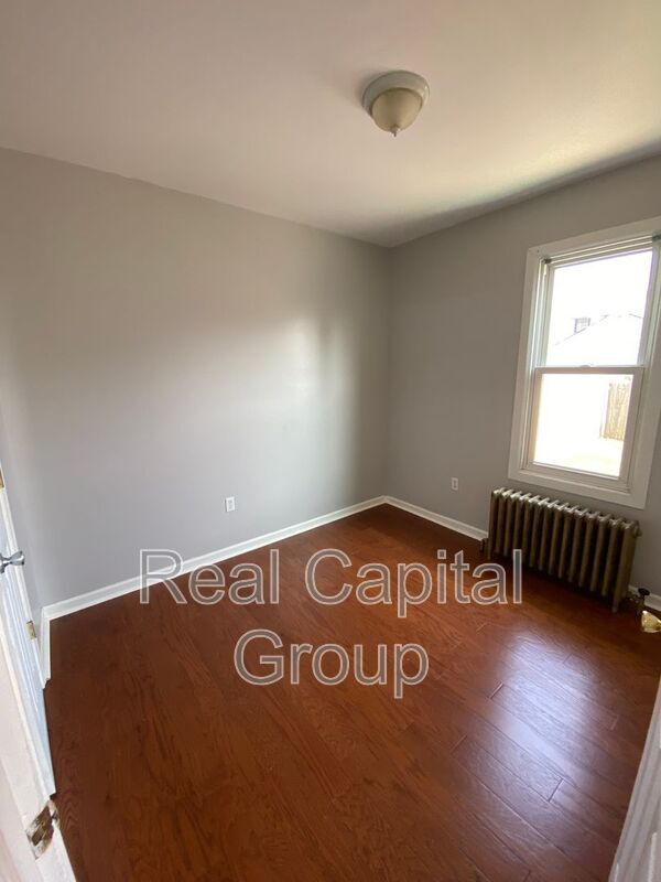 Building Photo - 41 Pleasant Pkwy