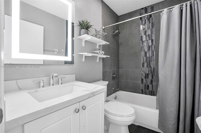 Building Photo - 2311 SW 87th Way
