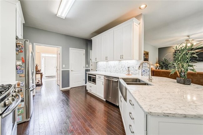 Building Photo - 2847 Lowe Ct