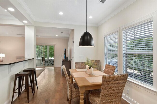 Building Photo - 510 Mariners Cir