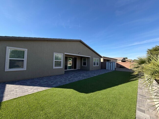 Building Photo - Stunning Build! Upgraded 3-Bed Home w/ 3-C...
