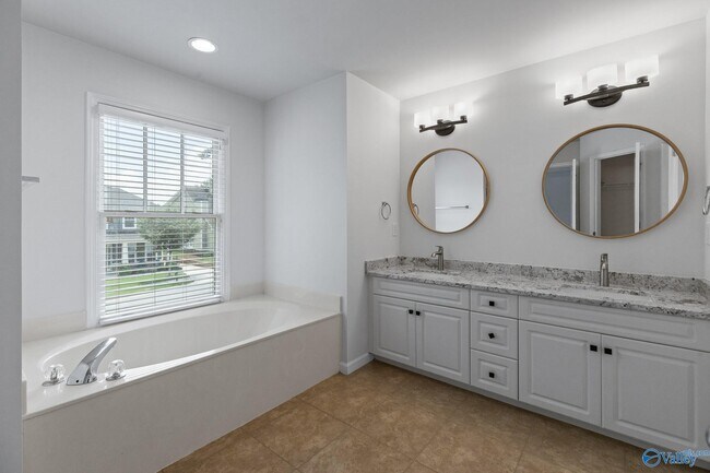 Building Photo - 307 Acorn Grove Ln SW