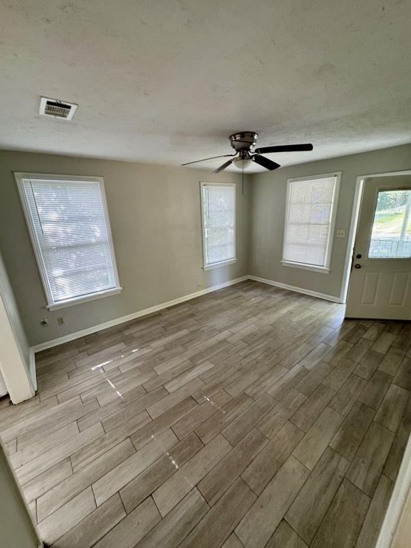 Building Photo - 1618 Elberta Dr