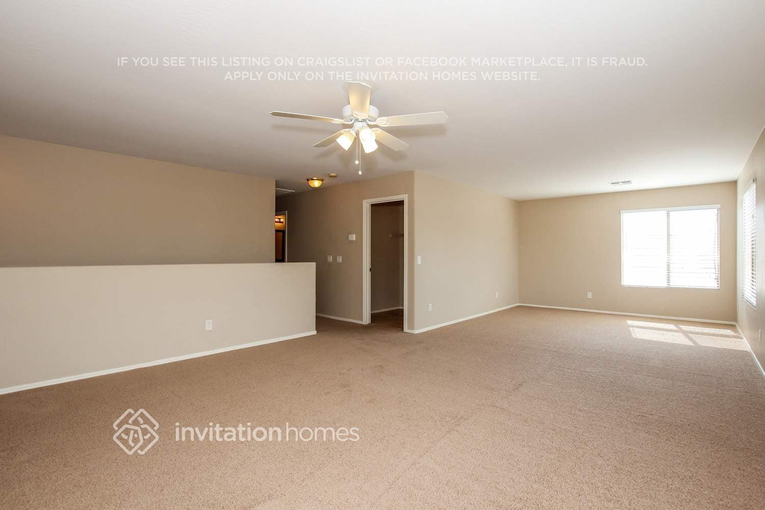 Building Photo - 13032 W Mauna Loa Ln