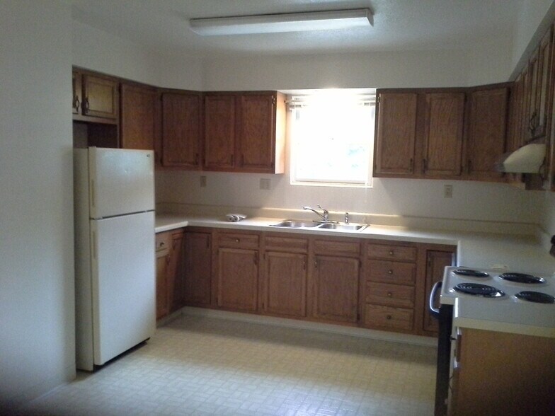 Building Photo - 119 Valley View Dr