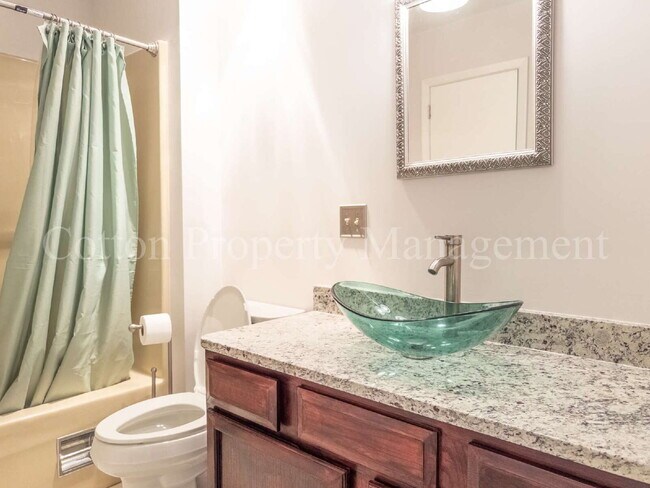 Building Photo - 202 Crooked Creek Rd