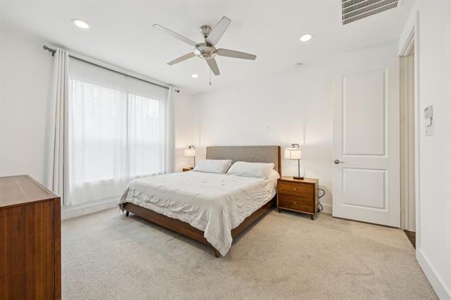 Building Photo - 3002 Zenia Dr