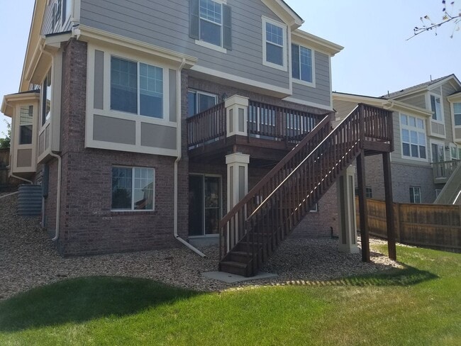 Building Photo - Tollgate Crossing 2 Story with 6 Bedrooms ...