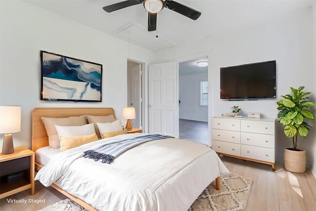 Building Photo - 607 N Speed St