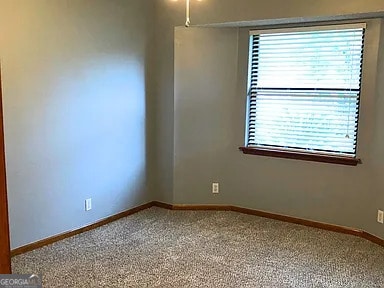 Building Photo - 502 Hunt Club Rd