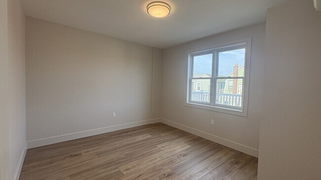 Building Photo - 5-12 Beach 130th St