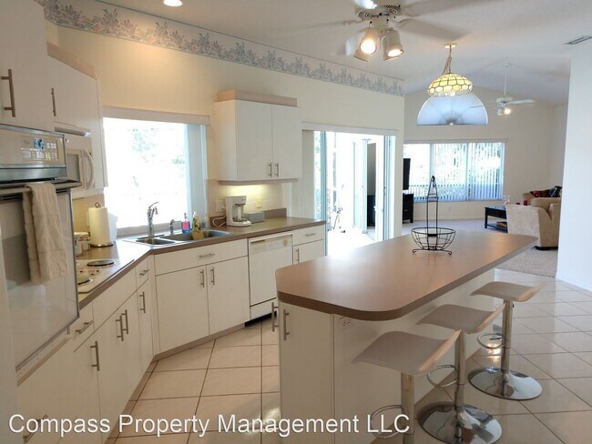 Building Photo - 3 br, 2.5 bath House - 1578 Vermeer Drive