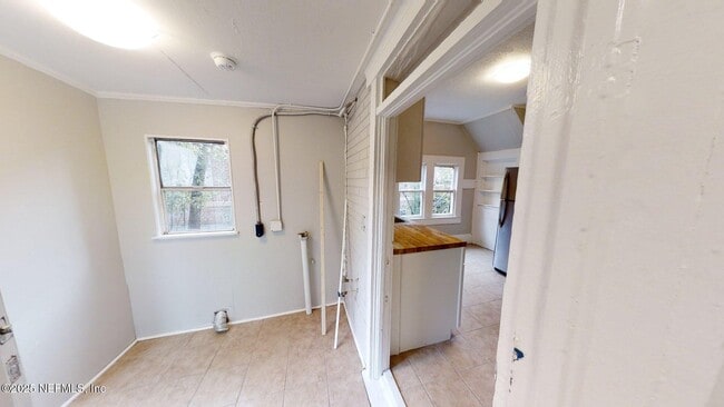 Building Photo - 1412 Ingleside Ave