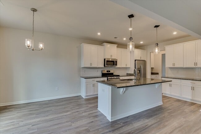 Building Photo - 6370 Whirlaway Rd